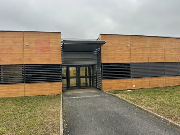 ENSEMBLE DE BUREAUX PERIPHERIE DE VICHY
