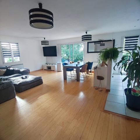 Maison plain-pied quartier calme et proche commodités