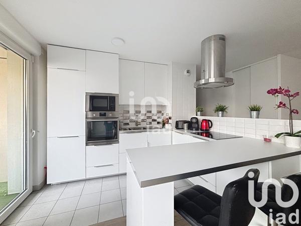 Appartement 3 pièces de 70 m² à Nanterre (92000)