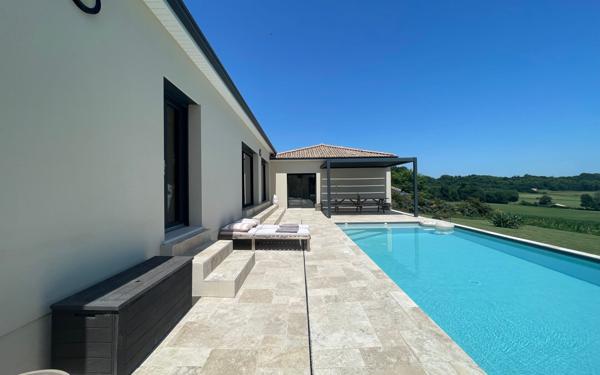 Maison à vendre    6 pièces • 151 m2 Saint-Sever