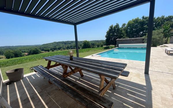 Maison à vendre    6 pièces • 151 m2 Saint-Sever