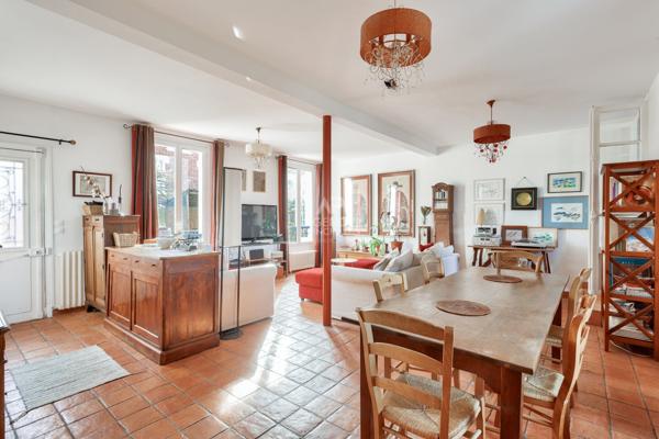 SEVRES RIVE GAUCHE - MAISON FAMILIALE 850 000 € **  - Référence  614-S