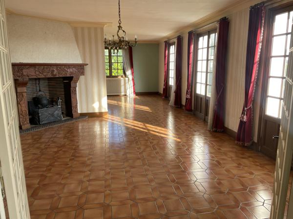 Migné-Auxances (86440) GRANDE MAISON FAMILIALE A RENOVER 180 m2 + 180 m2 Sous-Sol MIGNE-AUXANCES / POITIERS NORD OUEST