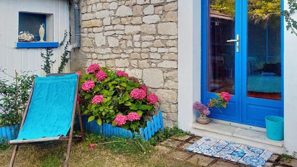 Maison 3 pièces, cave, terrase, jardin avec puits