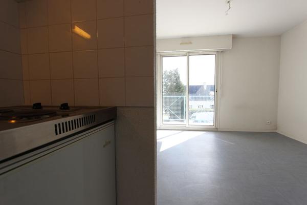 à louer studio avec balcon proche iut quimper