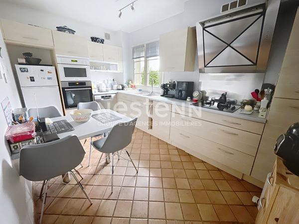 A vendre Maison de 6 pièces de 126 m2 à Plaisir - Quartier de la Bretechelle