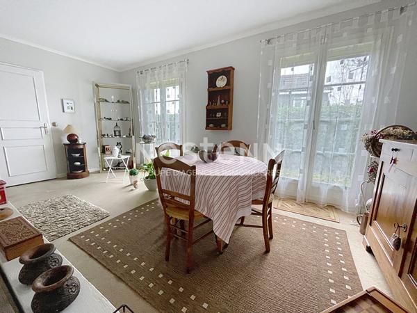 A vendre Maison de 6 pièces de 126 m2 à Plaisir - Quartier de la Bretechelle