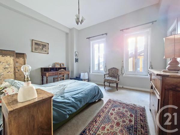 Appartement T7 à vendre  7 pièces - 201,26 m2 CLERMONT FERRAND - 63