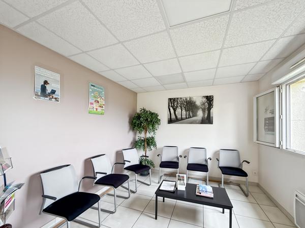 Local d'activité Etrepagny 160 m2