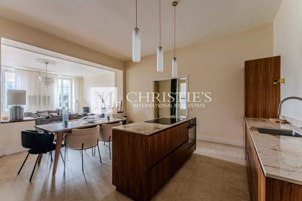 Majestueux Château du XIXᵉ siècle aux Portes de Bordeaux