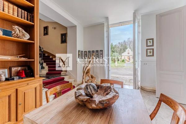 Majestueux Château du XIXᵉ siècle aux Portes de Bordeaux