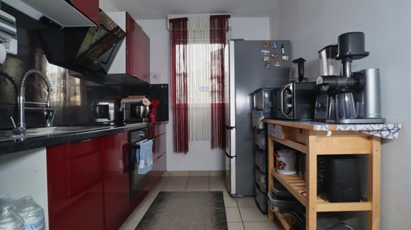 Strasbourg (67200) Strasbourg, T4 plain-pied 81.60 m² terrasse et parking