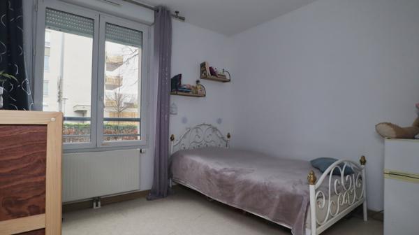 Strasbourg (67200) Strasbourg, T4 plain-pied 81.60 m² terrasse et parking