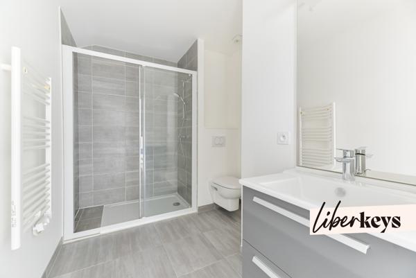 Studio T1 récent de 22 m² avec terrasse de 11 m² – Proche facultés