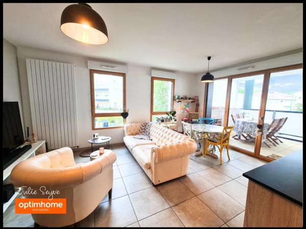 Appartement T4 avec 3 chambres de 86m² au 1er étage avec 2 terrasses et option double garage électifié