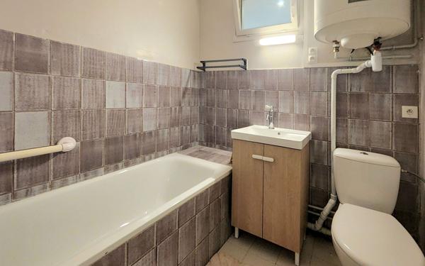 Appartement à vendre    2 pièces • 38,28 m2 Bayonne