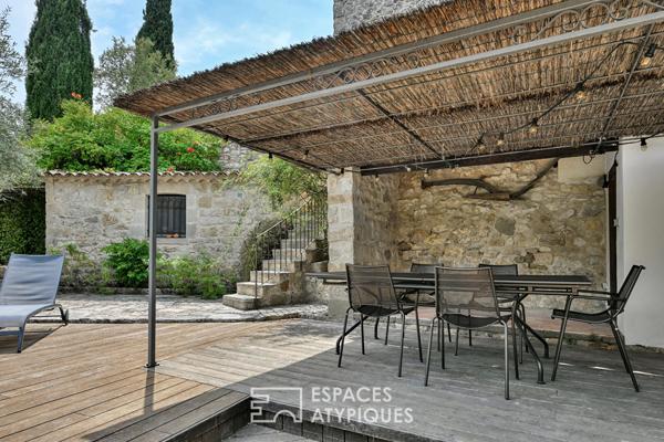 Maison de village de caractère, jardin méditerranéen et piscine