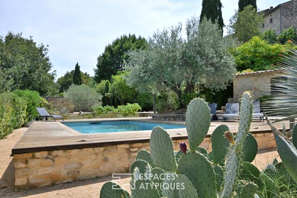 Maison de village de caractère, jardin méditerranéen et piscine