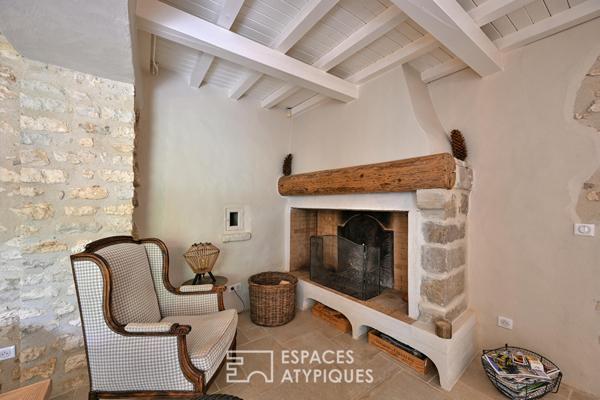 Maison de village de caractère, jardin méditerranéen et piscine