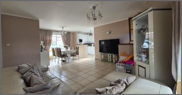 Maison à Bressuire, 79300 - 7 pièces 84m²