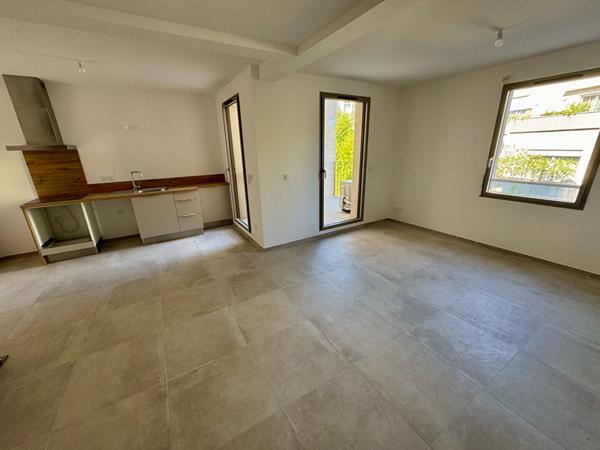 Maison Nimes 3 pièce(s) 73.20 m2