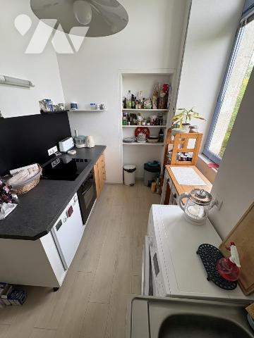 SAINT SATURNIN DU BOIS, maison ancienne de 140 m² avec un studio loué 