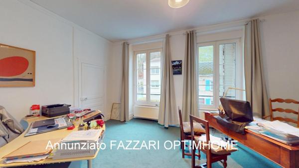 À Vendre – Grande Maison de Maître avec Revenus Locatifs, proche Belgique et Luxembourg !