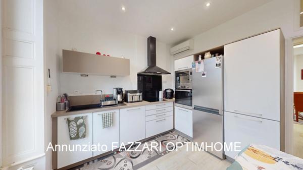 À Vendre – Grande Maison de Maître avec Revenus Locatifs, proche Belgique et Luxembourg !