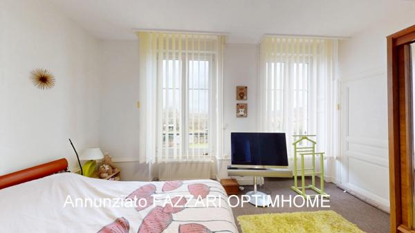 À Vendre – Grande Maison de Maître avec Revenus Locatifs, proche Belgique et Luxembourg !