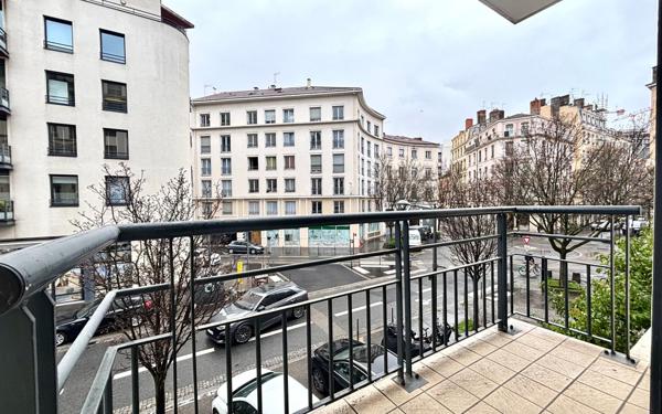 Appartement à vendre    3 pièces • 77,80 m2 Lyon 6