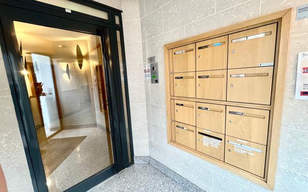 Appartement à vendre    3 pièces • 77,80 m2 Lyon 6