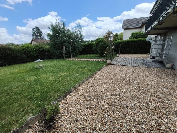 À vendre - Maison, 5 pièces située à Montval-sur-Loir (72500)