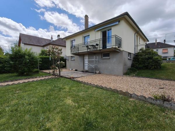 À vendre - Maison, 5 pièces située à Montval-sur-Loir (72500)