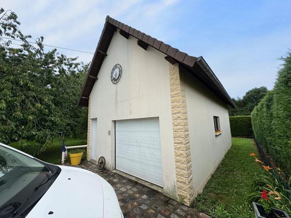 Grande maison familiale avec 6 chambres + dépendance, au calme à Saint-Ouen-de-Thouberville