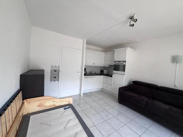 studio meublé et entièrement équipé