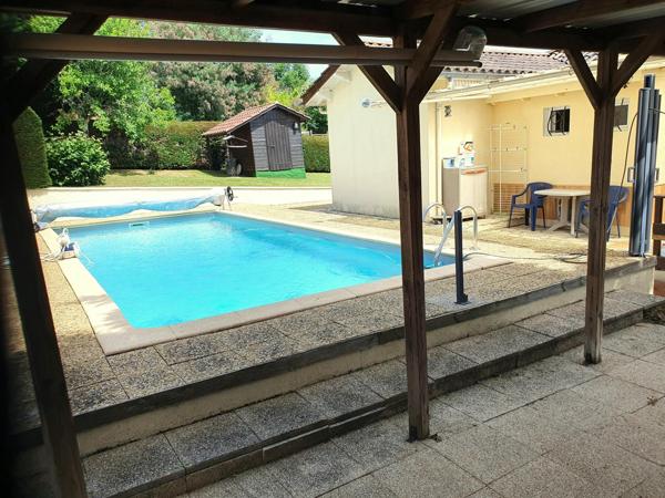 Maison plain-pied 6 pièces + piscine