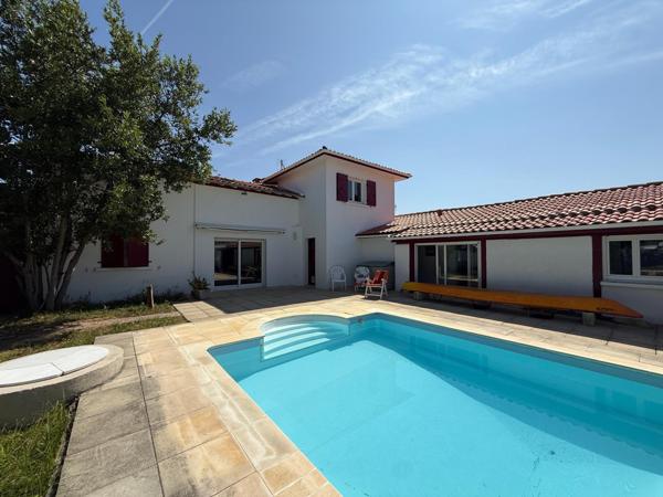 Maison avec local professionnel