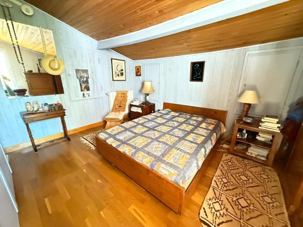 Maison avec local professionnel