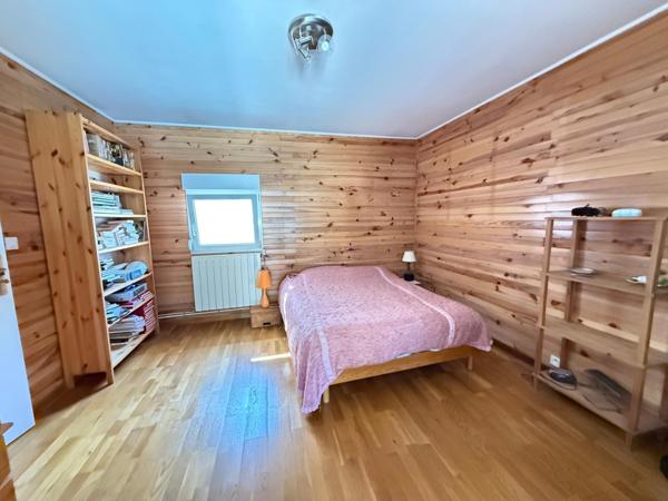 Maison avec local professionnel