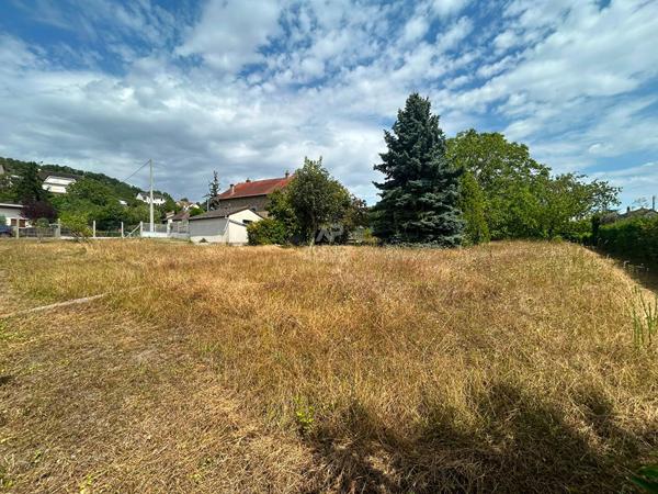Terrain Chanteloup Les Vignes 290 000 € **  - Référence  1821
