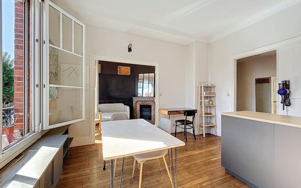 Appartement à vendre    3 pièces • 36,29 m2 Suresnes