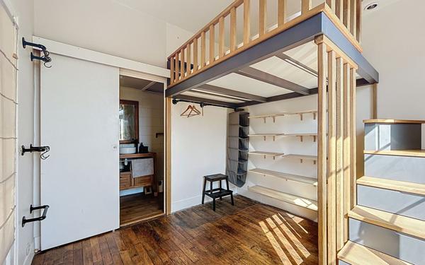 Appartement à vendre    3 pièces • 36,29 m2 Suresnes