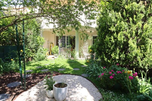 Nue-Propriété: Appartement Villeneuve Les Avignon 2 pièce(s) 54 m2