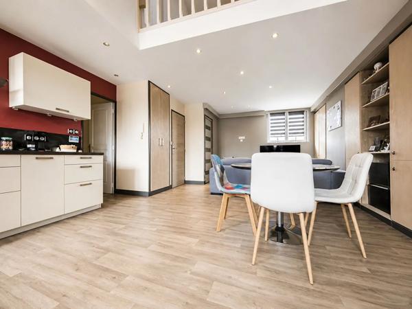 Appartement à vendre 3 pièces 76m² Saint-Omer (62500)