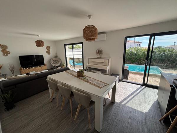 Uzès : Villa récente avec jardin et piscine