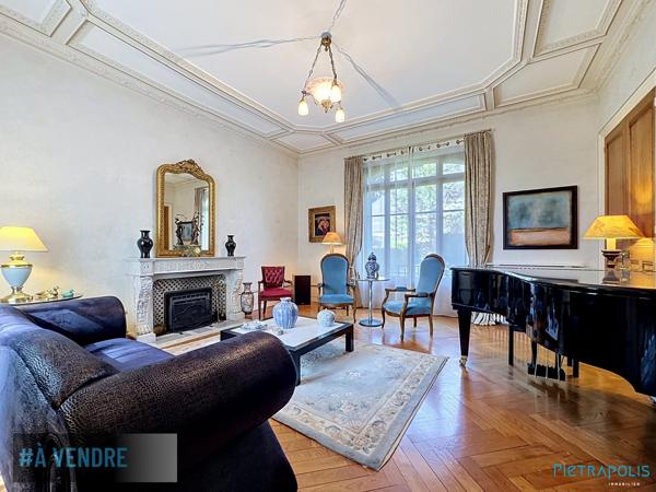 MAISON DE MAITRE 1905 - RENOVEE - NORD DE LYON
