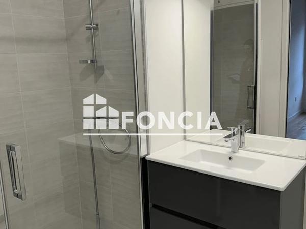 Location Appartement 2 pièces 41.6 m² - 65 RUE SAINTE HELENE La Madeleine 59110