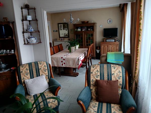 Evreux navarre proche commerces, joli pavillon sur sous sol