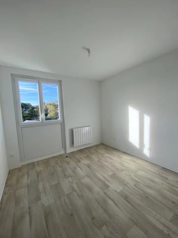 Location                                                      Appartement
                        
                     3 pièces                      66 m2                     à Saint-Quentin