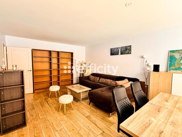Appartement
         3 pièces
        - 84 m² 315 000 € *
